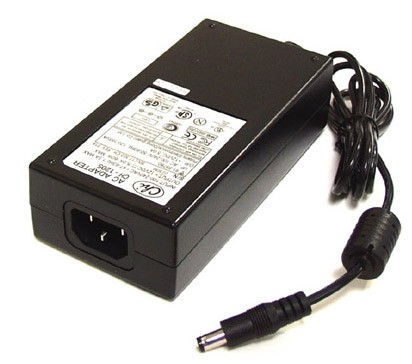 ספק כוח שולחני ממותג 12V 10A עם תקע DC 5.5/2.1 + כבל קומקום